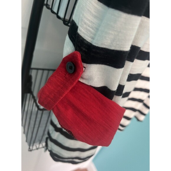 Express Womens Button Neck 3/4 Sleeve Blouse White/Black/Red Size S Lightly Worn - Picture 3 of 4